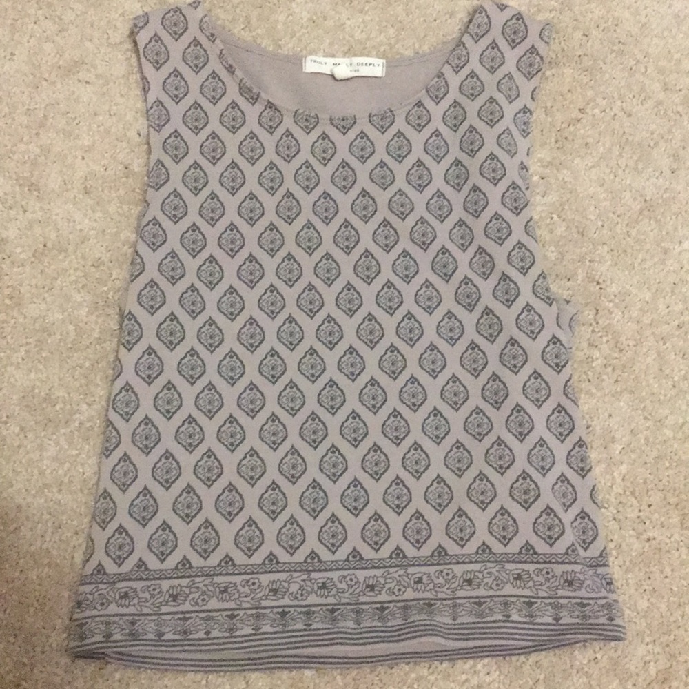 Crop top